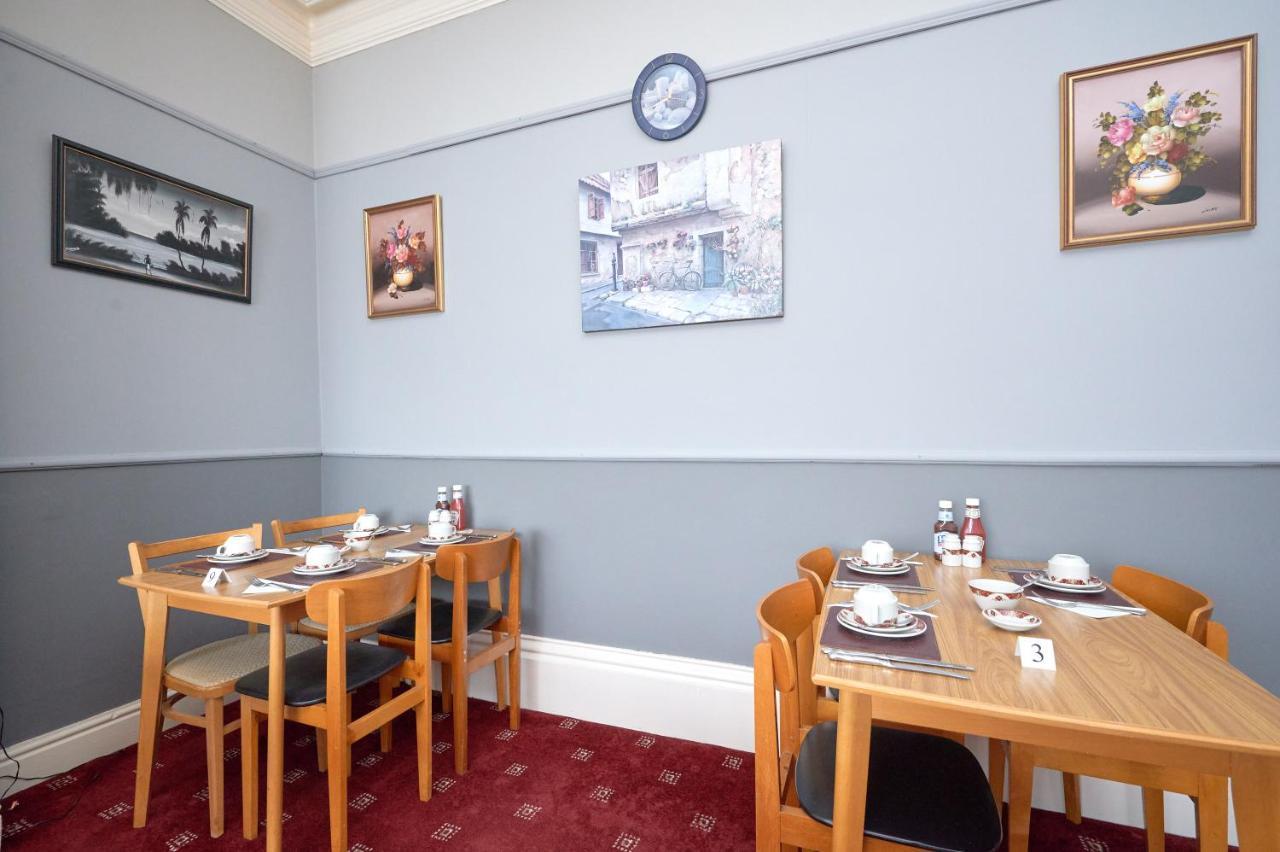 Bed and Breakfast The Wilton International Blackpool Exterior foto