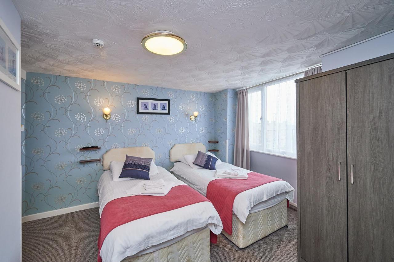 Bed and Breakfast The Wilton International Blackpool Exterior foto